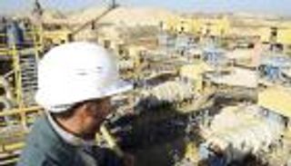 المغرب يجدد تمسكه بثروات الصحراء الغربية عقب إيقاف شاحنة فوسفات