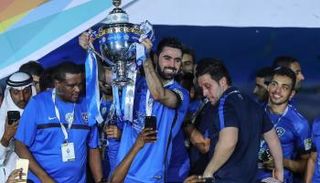 تتويج الهلال بلقب الدوري