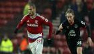 "رحالة" الجزائر يسابق الزمن للمشاركة في موقعة "ستامفورد بريدج"