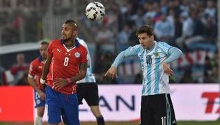 ميسي وفيدال