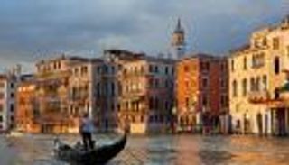 البندقية تحظر مطاعم الوجبات السريعة حفاظا على جمالها