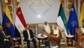الأمير الصباح يستقبل الرئيس السيسي في الكويت 