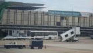 الأولى إفريقيا.. 6 مطارات بكيب تاون ستعمل بالشمس