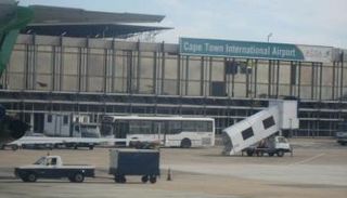 مطار كيب تاون الدولي 