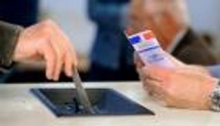 الداخلية الفرنسية: نسبة التصويت في الانتخابات الرئاسية 65,30%