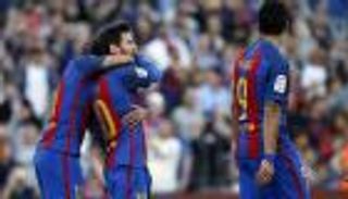 برشلونة يسحق فياريال برباعية 