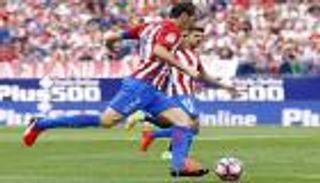 "نظارة الحكم" سبب طرد مدافع أتلتيكو