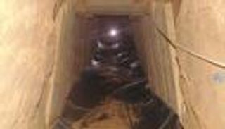 بالصور.. الجيش المصري يدمر نفقا بعمق 10 أمتار بسيناء 