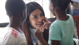 بريانكا تشوبرا ضيف شرف حفل اليونيسيف