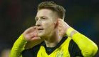 مورينيو يطلب ريوس بديلاً لروني في يونايتد