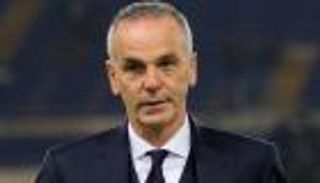 مدرب الإنتر يوضح حقيقة استقالته