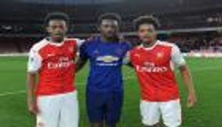 مواجهة عائلية نادرة في موقعة رديف أرسنال مع يونايتد