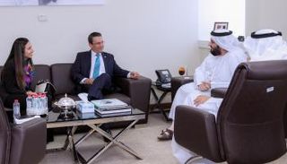 وفد من الجمعية الكولومبية للصحافة في ضيافة المجلس الوطني للإعلام