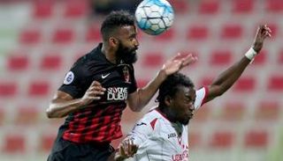 سالمين خميس لاعب الأهلي  