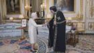 ملكة بريطانيا تستقبل البابا تواضروس