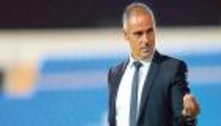 تقارير.. مدرب التعاون يقترب من العودة للدوري البرتغالي