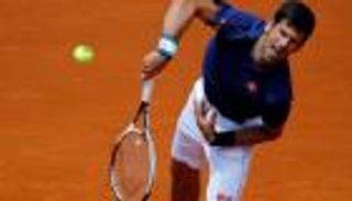 ديوكوفيتش يفوز بصعوبة في بطولة مدريد للتنس