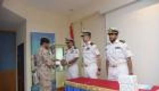 تخريج عدد من الدورات التخصصية بمعهد القوات البحرية في الإمارات