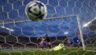 إيسكو يحبط انتفاضة أتلتيكو ويقود ريال لنهائي دوري الأبطال