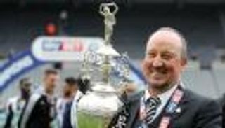 نيوكاسل يؤكد استمرار بينيتيز مدربا له 