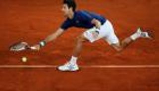 ديوكوفيتش يطيح بلوبيز ويتأهل لربع نهائي مدريد