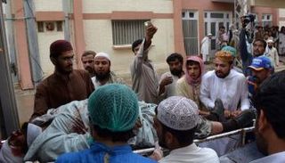 ضحايا تفجير في باكستان - الفرنسية