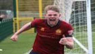 طلاب جامعة ويلزية على أعتاب دخول تاريخ الكرة الأوروبية