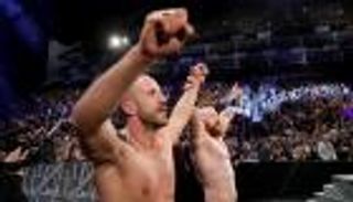 شيموس وسيزارو يقهران 4 فرق ويتحديان بطلي "رو"