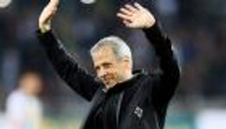 مدرب نيس يفتح الباب أمام الانتقال لدورتموند