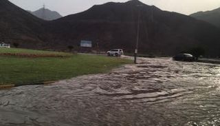 أمطار غزيرة تسقط على خروفكان