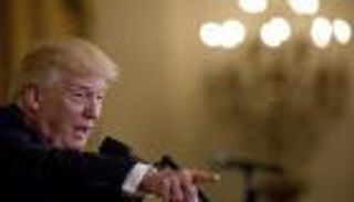 ترامب يبحث عن مدير جديد لـ"إف بى آي" قبل جولته الخارجية