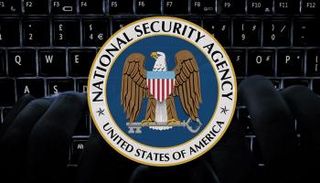 سنودن يتهم الأمن القومي بالهجوم الإلكتروني