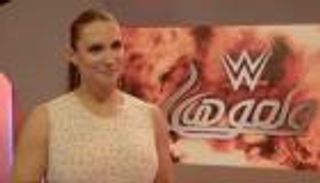 ستيفاني تدشن أول برنامج عربي لـWWe من دبي