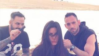 بالصور كاترينا كيف تصور "تايجر" في ابوظبي