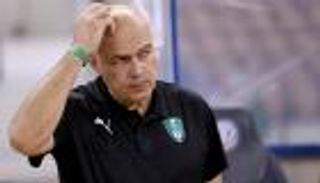 رئيس الأهلي السعودي يفتح باب التكهنات حول رحيل جروس