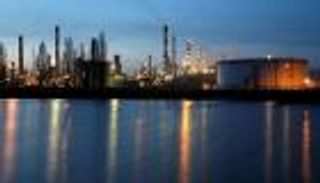 بوتين يؤيد تمديد خفض إنتاج النفط لاستقرار الأسعار