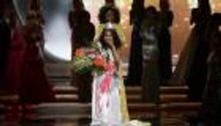 بالفيديو.. لحظة تتويج ملكة جمال أمريكا 