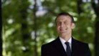 ماكرون يغازل اليمين المعتدل.. فيليب رئيسا للوزراء