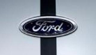 فورد تسرح 10% من موظفيها بعد تراجع مبيعاتها 