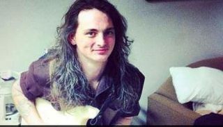 موسيقي أمريكي يحرق نفسه عبر فيسبوك