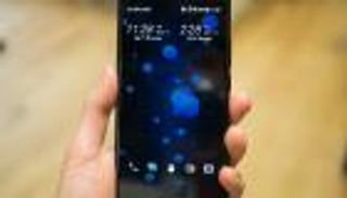 هاتف HTC الجديد.. الصور والتطبيقات بضغطة على الجانبين