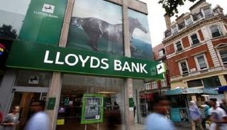  فرع لبنك لويدز في شارع أوكسفورد بلندن.