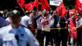 واشنطن قلقة إزاء اشتباكات حرس أردوغان  وأكراد