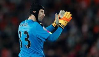 تشيك حارس آرسنال