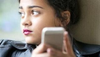 أنستقرام يؤثر على الصحة النفسية للشباب 