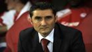 روما يرغب في خطف مدرب برشلونة "المحتمل"