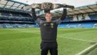 أسطورة الـWWE يتوج تيري بطلا للعالم