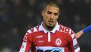 "ثور الجزائر" معجب بالخطوة الأولى لألكاراز