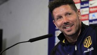 سيميوني يبحث مستقبله مع أتلتيكو