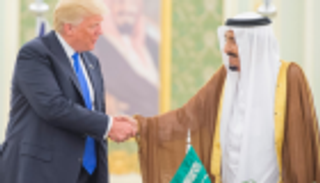 بث مباشر.. الملك سلمان وترامب يشهدان توقيع الرؤية الاستراتجية المشتركة